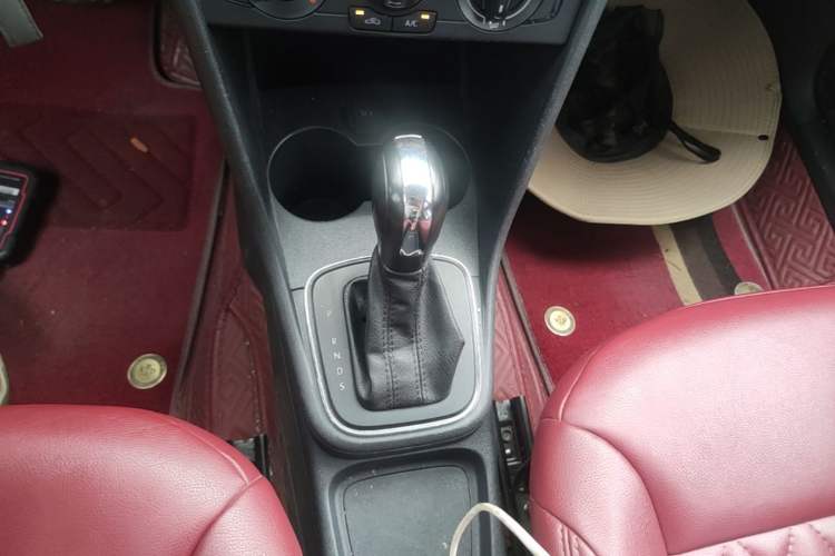 Used Volkswagen Polo 2018 1.5L Automatic Advanced Driving Model Gear Lever