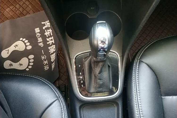 Used Volkswagen Polo 2018 1.5L Automatic Enjoyment Model Gear Lever