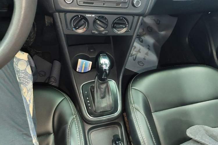 Used Volkswagen Polo 2018 1.5L Automatic Advanced Driving Model Gear Lever