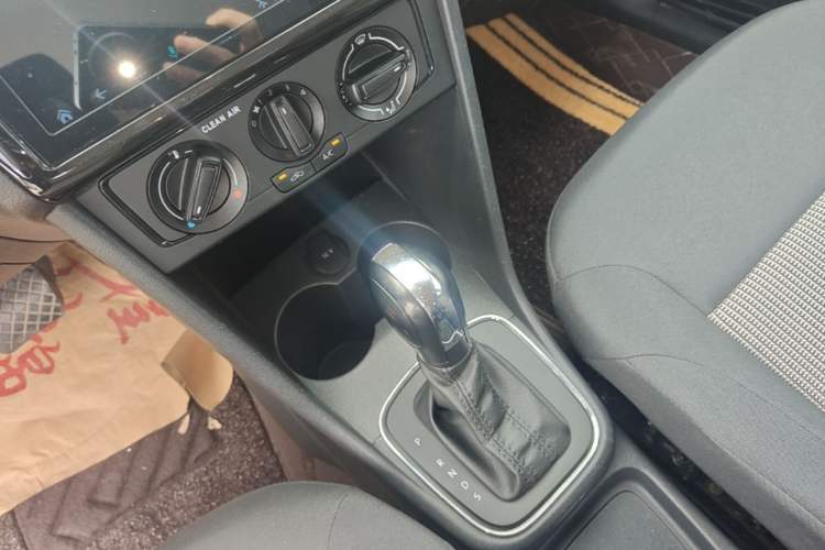 Used Volkswagen Polo 2018 1.5L Automatic Advanced Driving Model Gear Lever