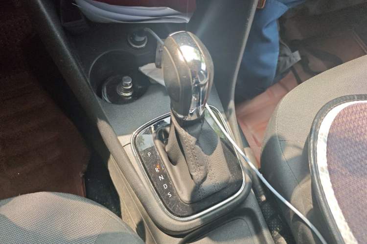 Used Volkswagen Polo 2018 1.5L Automatic Enjoyment Model Gear Lever