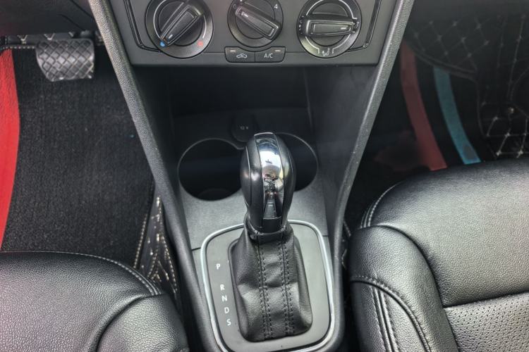 Used Volkswagen Polo 2018 1.5L Automatic Advanced Driving Model Gear Lever