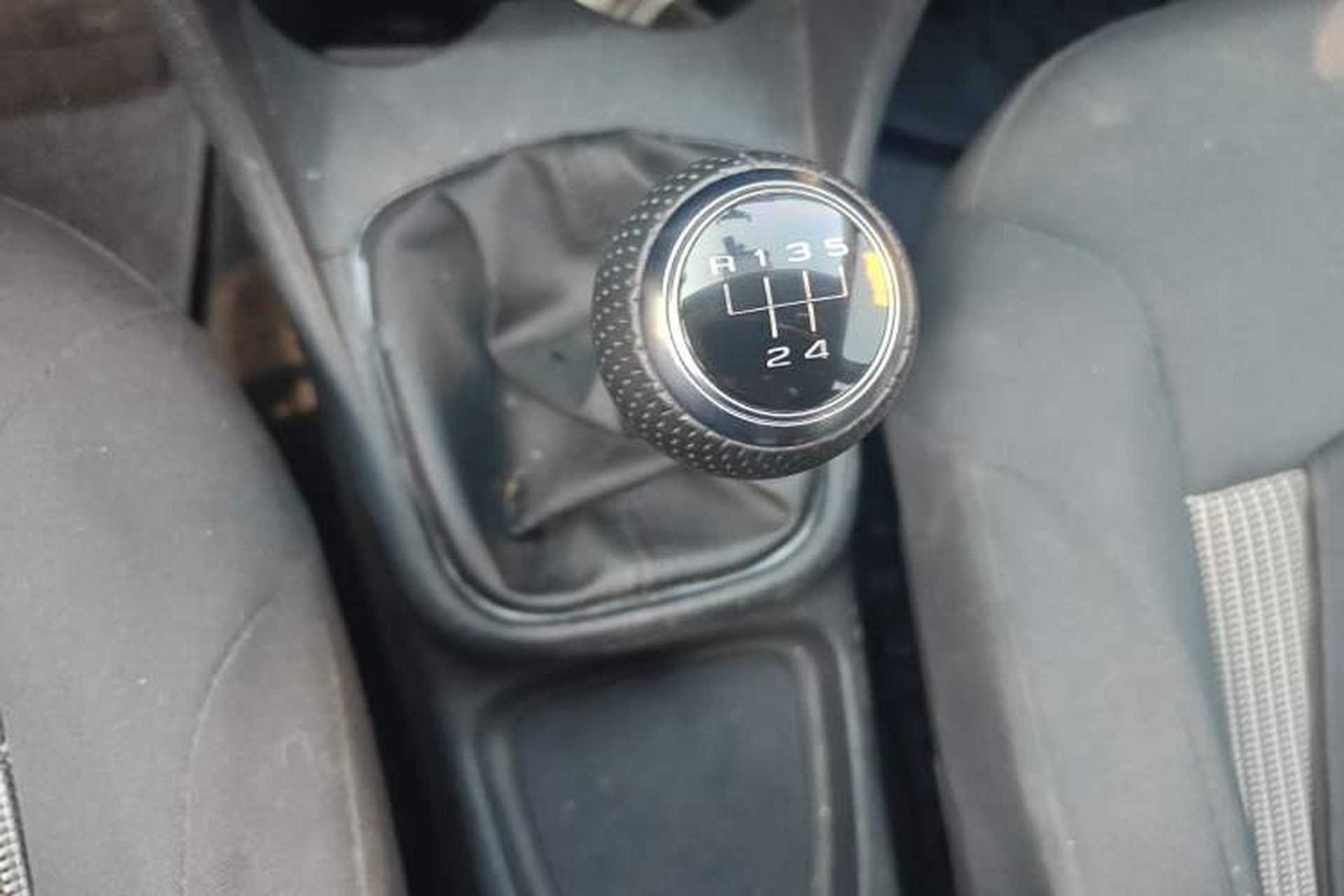Used Volkswagen Polo 2018 1.5L Manual Drive-Comfort Model Gear Lever