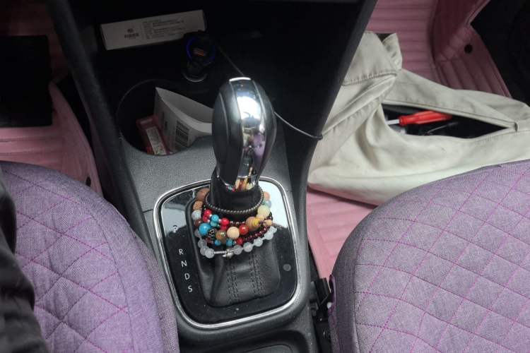 Used Volkswagen Polo 2018 1.5L Automatic Enjoyment Model Gear Lever