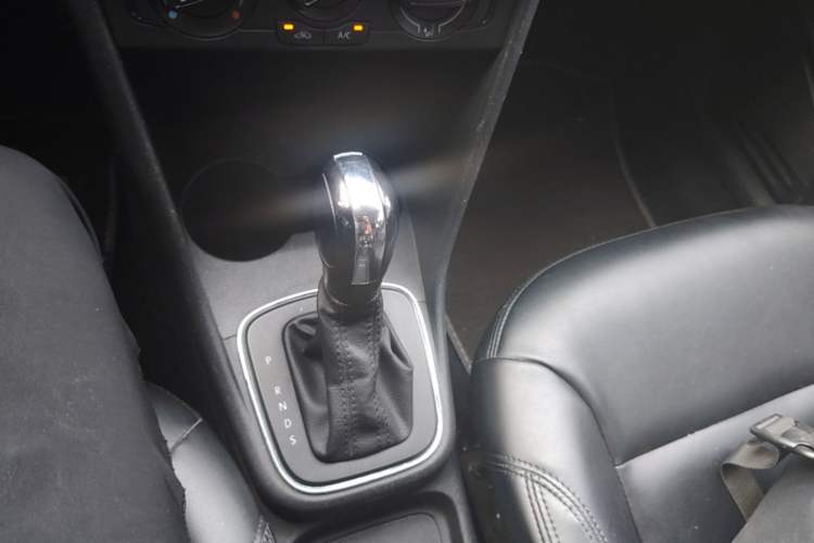 Used Volkswagen Polo 2018 1.5L Automatic Advanced Driving Model Gear Lever