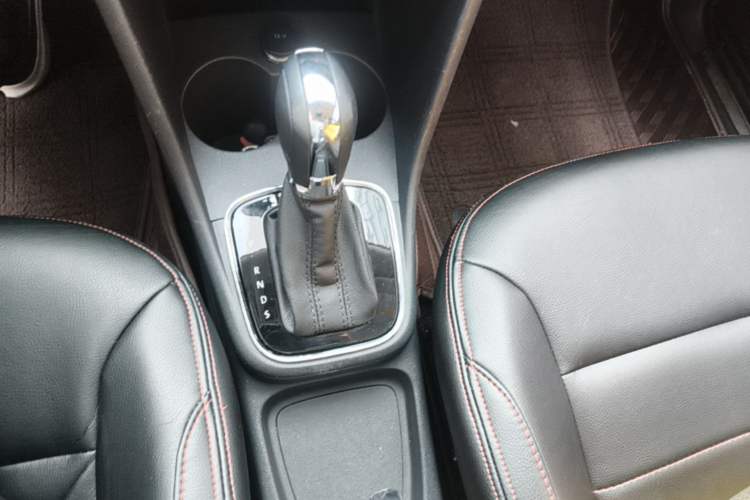 Used Volkswagen Polo 2018 1.5L Automatic Enjoyment Model Gear Lever