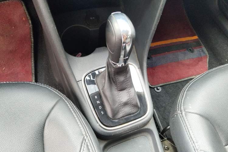 Used Volkswagen Polo 2018 1.5L Automatic Enjoyment Model Gear Lever