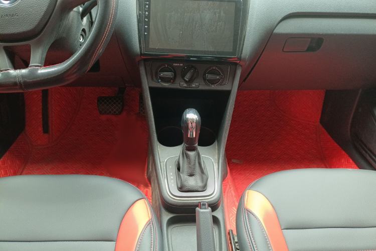 Used Volkswagen Polo 2018 1.5L Automatic Advanced Driving Model Gear Lever