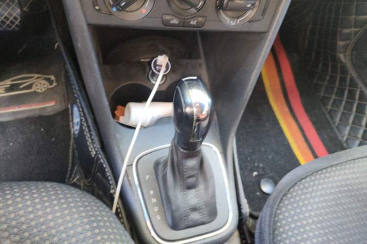 Used Volkswagen Polo 2018 1.5L Automatic Advanced Driving Model Gear Lever