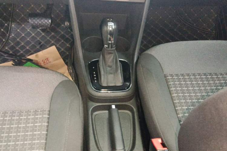 Used Volkswagen Polo 2018 1.5L Automatic Enjoyment Model Gear Lever