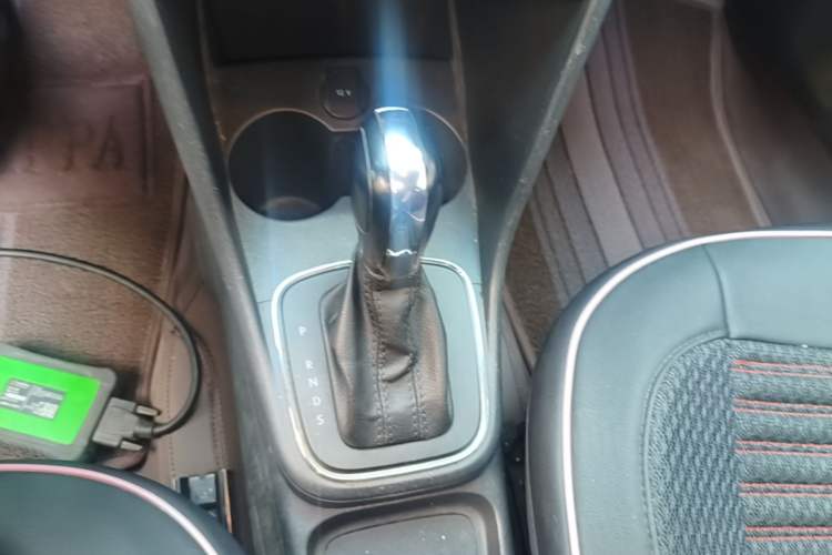 Used Volkswagen Polo 2018 1.5L Automatic Advanced Driving Model Gear Lever