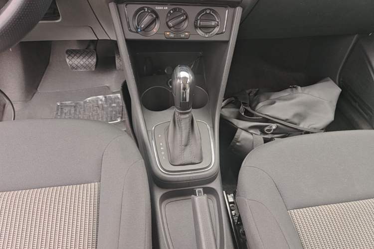 Used Volkswagen Polo 2018 1.5L Automatic Advanced Driving Model Gear Lever