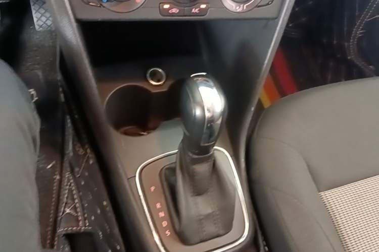 Used Volkswagen Polo 2018 1.5L Automatic Advanced Driving Model Gear Lever