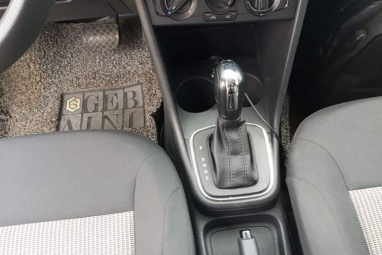 Used Volkswagen Polo 2018 1.5L Automatic Advanced Driving Model Gear Lever