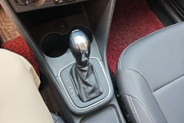 Used Volkswagen Polo 2018 1.5L Automatic Advanced Driving Model Gear Lever