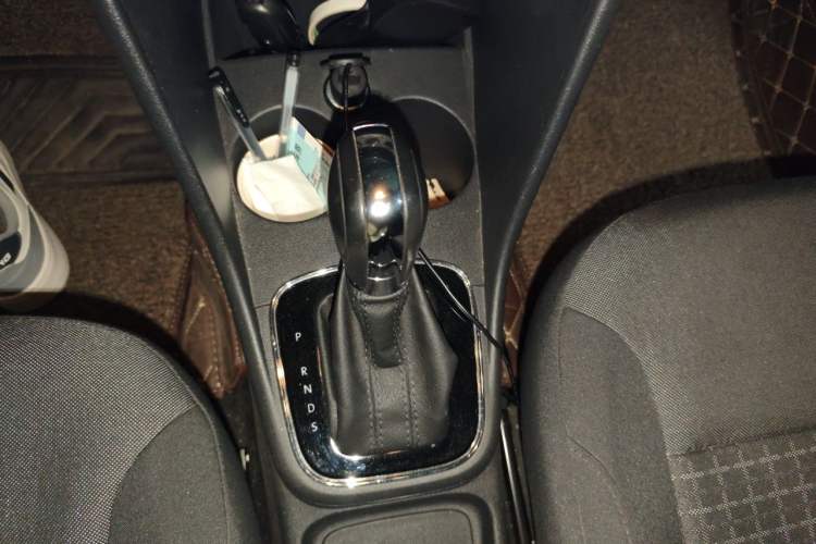 Used Volkswagen Polo 2018 1.5L Automatic Enjoyment Model Gear Lever