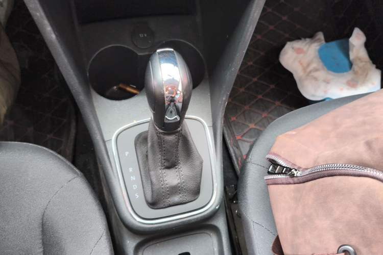 Used Volkswagen Polo 2018 1.5L Automatic Advanced Driving Model Gear Lever