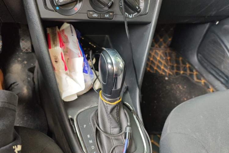 Used Volkswagen Polo 2018 1.5L Automatic Advanced Driving Model Gear Lever