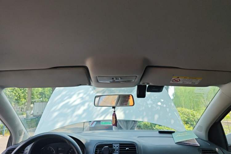 Used Volkswagen Polo 2018 1.5L Manual Drive-Comfort Model Headliner