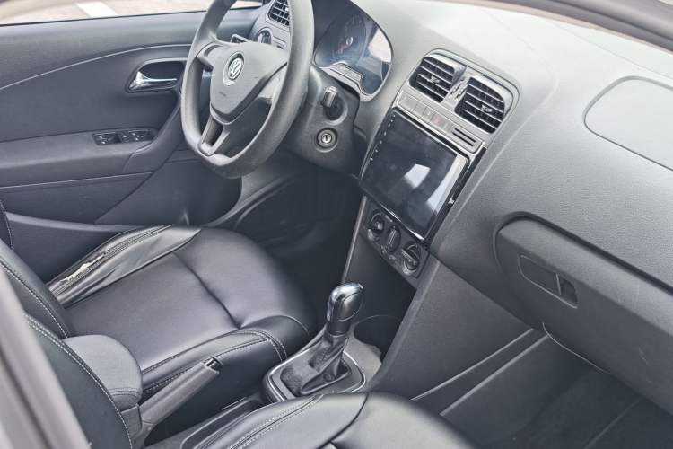 Used Volkswagen Polo 2018 1.5L Automatic Advanced Driving Model Interior 1
