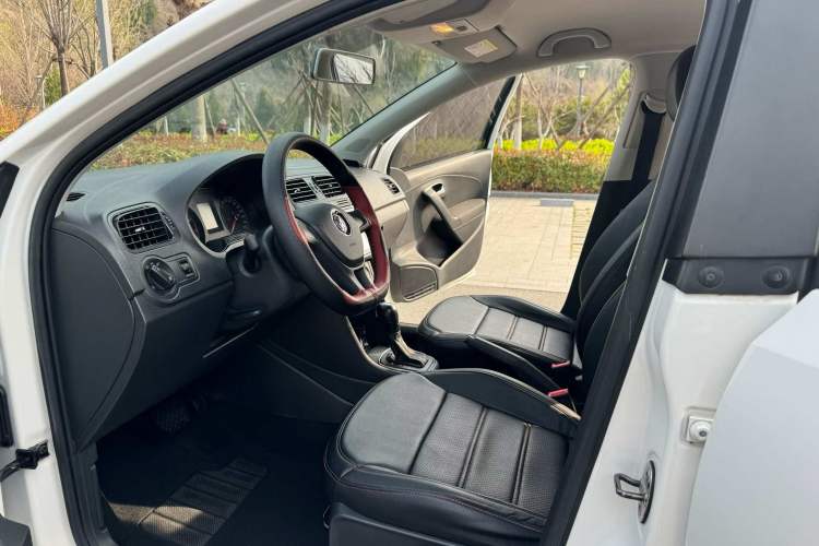 Used Volkswagen Polo 2018 1.5L Automatic Advanced Driving Model Interior 1