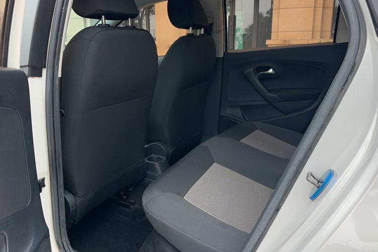Used Volkswagen Polo 2018 1.5L Automatic Advanced Driving Model Interior 2