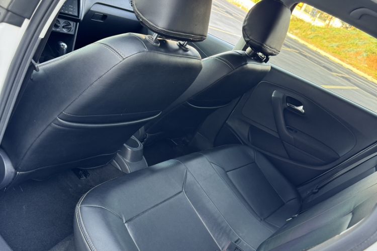 Used Volkswagen Polo 2018 1.5L Automatic Advanced Driving Model Interior 2
