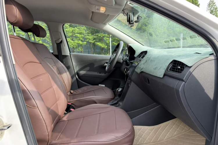 Used Volkswagen Polo 2018 1.5L Automatic Advanced Driving Model Interior 2