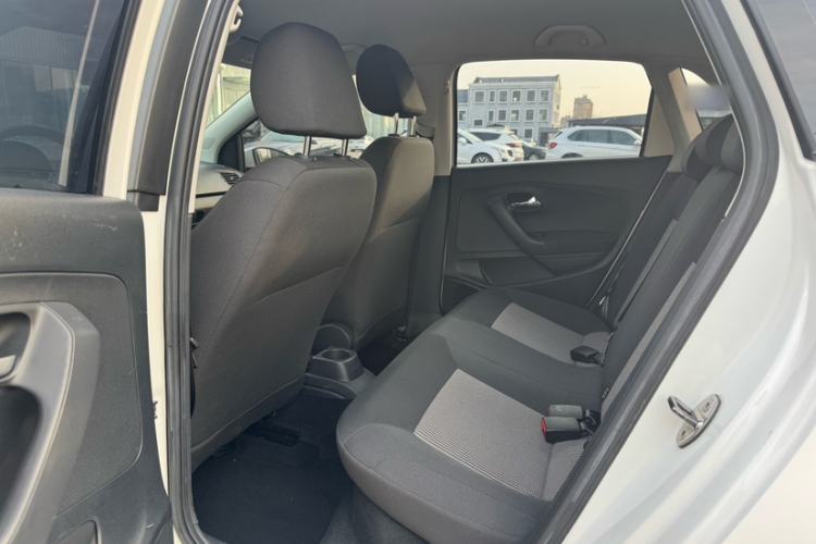 Used Volkswagen Polo 2018 1.5L Automatic Advanced Driving Model Interior 2