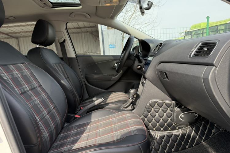 Used Volkswagen Polo 2018 1.5L Automatic Enjoyment Model Interior 3