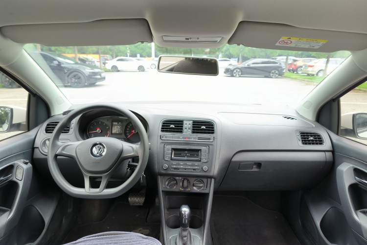 Used Volkswagen Polo 2018 1.5L Automatic Advanced Driving Model Interior 3
