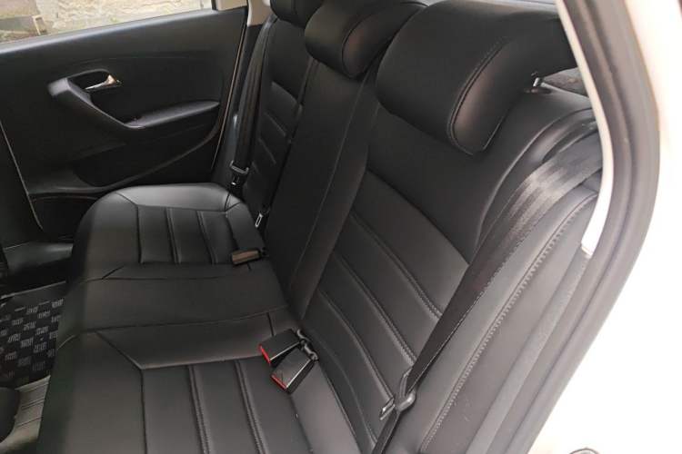 Used Volkswagen Polo 2018 1.5L Manual Drive-Comfort Model Interior 4