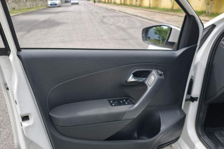 Used Volkswagen Polo 2018 1.5L Automatic Enjoyment Model Interior 4