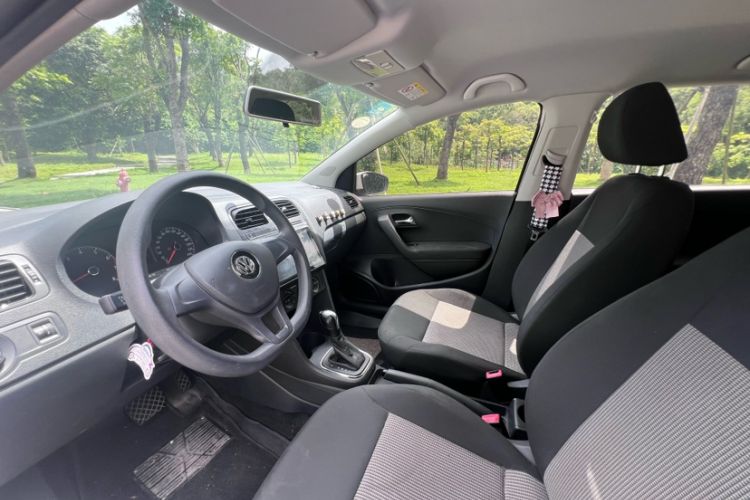 Used Volkswagen Polo 2018 1.5L Automatic Advanced Driving Model Interior 4