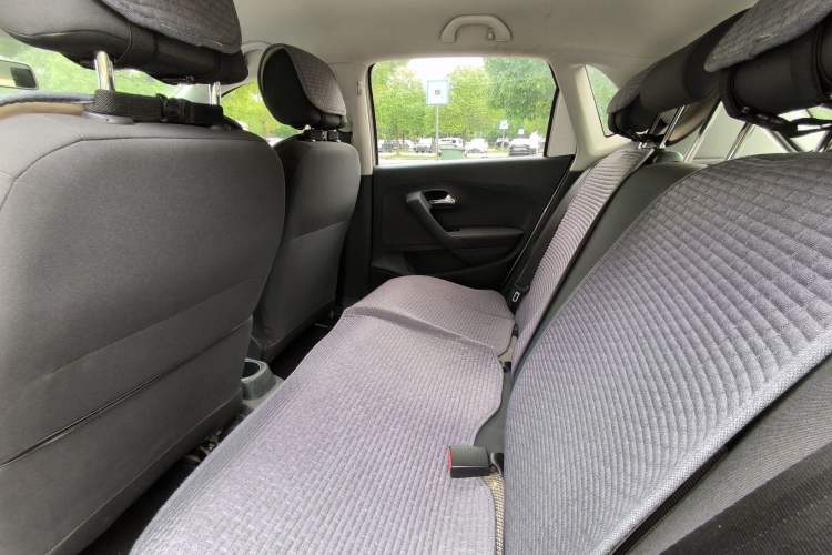 Used Volkswagen Polo 2018 1.5L Automatic Advanced Driving Model Interior 4