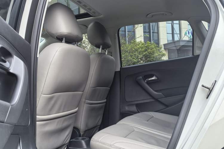 Used Volkswagen Polo 2018 1.5L Automatic Enjoyment Model Interior 4
