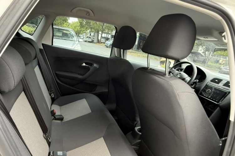 Used Volkswagen Polo 2018 1.5L Automatic Advanced Driving Model Interior 5
