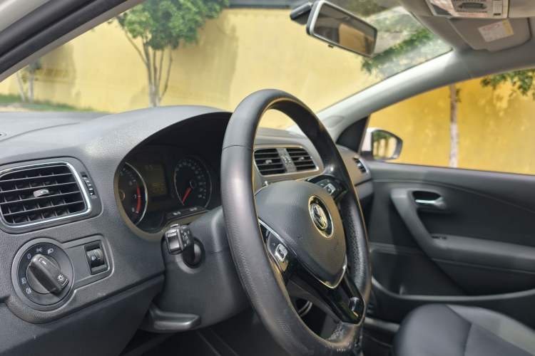 Used Volkswagen Polo 2018 1.5L Automatic Enjoyment Model Interior 5