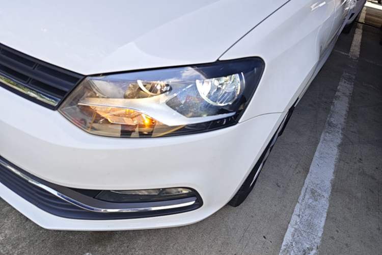 Used Volkswagen Polo 2018 1.5L Manual Drive-Comfort Model Left Front Headlight