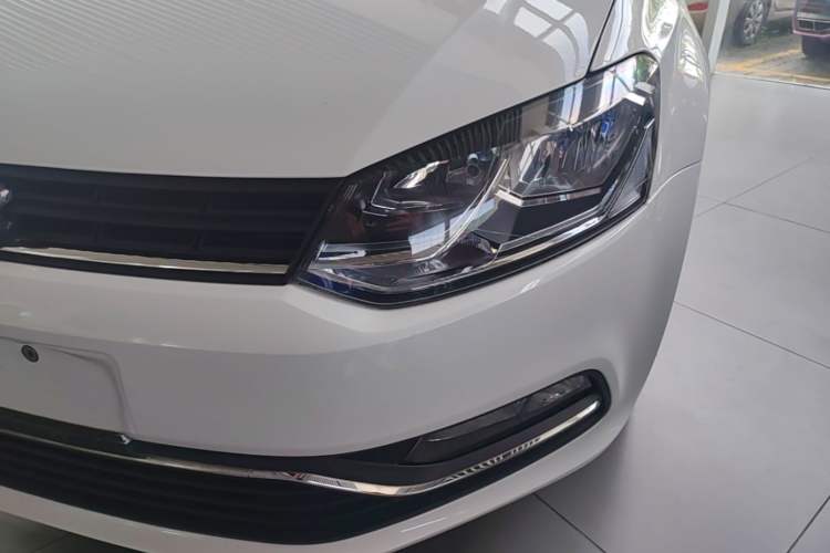 Used Volkswagen Polo 2018 1.5L Automatic Enjoyment Model Left Front Headlight