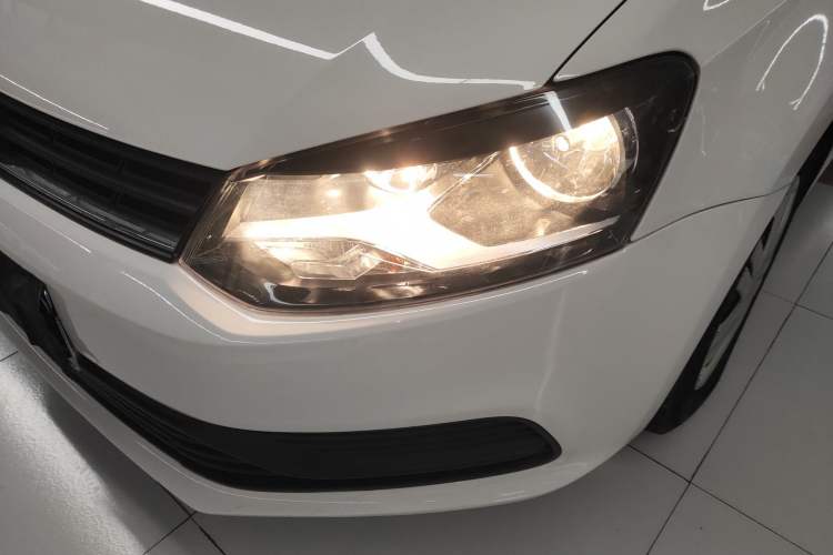 Used Volkswagen Polo 2018 1.5L Manual Drive-Comfort Model Left Front Headlight