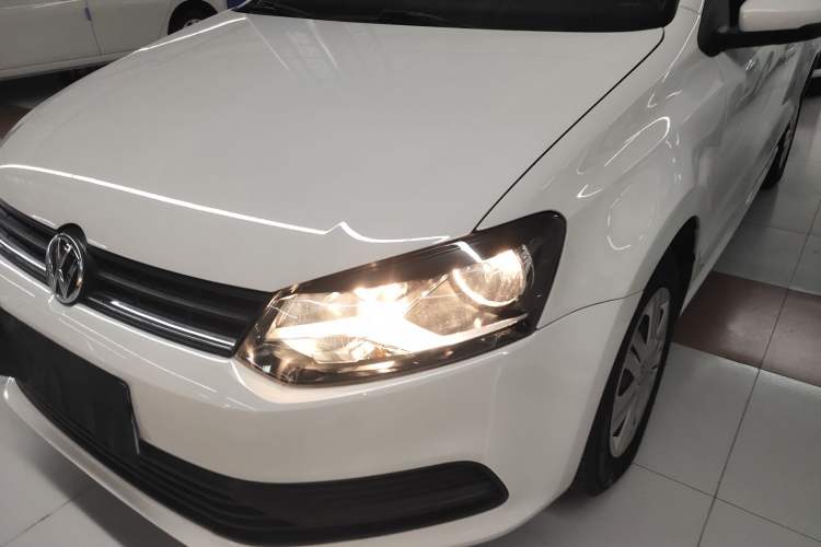 Used Volkswagen Polo 2018 1.5L Manual Drive-Comfort Model Left Front Headlight