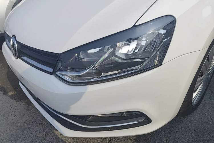 Used Volkswagen Polo 2018 1.5L Automatic Enjoyment Model Left Front Headlight