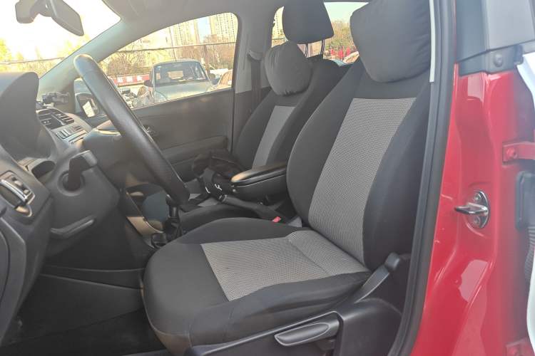 Used Volkswagen Polo 2018 1.5L Manual Drive-Comfort Model Left Front Seat