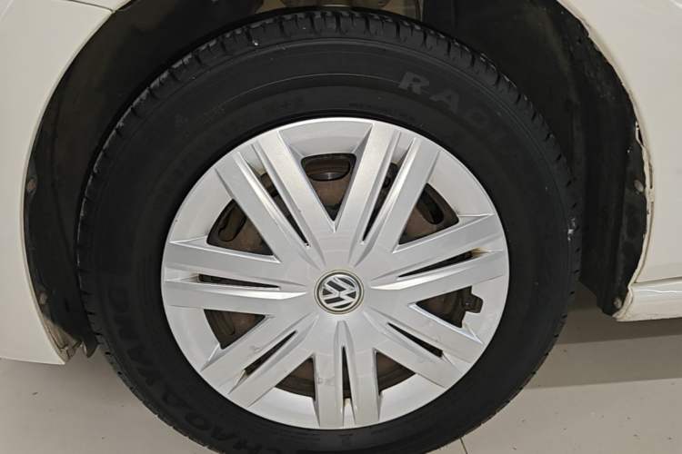 Used Volkswagen Polo 2018 1.5L Automatic Advanced Driving Model Left Front Wheel Hub