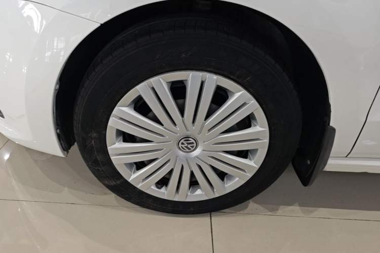 Used Volkswagen Polo 2018 1.5L Automatic Enjoyment Model Left Front Wheel Hub