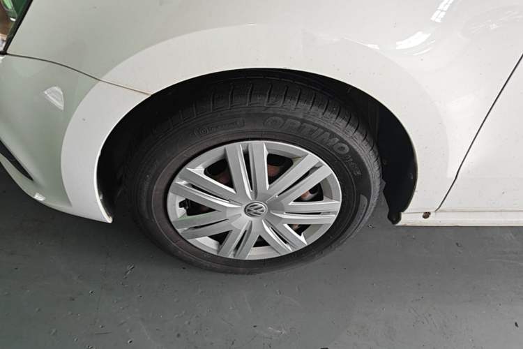 Used Volkswagen Polo 2018 1.5L Automatic Advanced Driving Model Left Front Wheel Hub