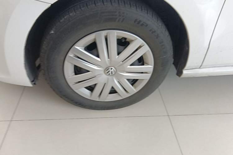 Used Volkswagen Polo 2018 1.5L Automatic Advanced Driving Model Left Front Wheel Hub