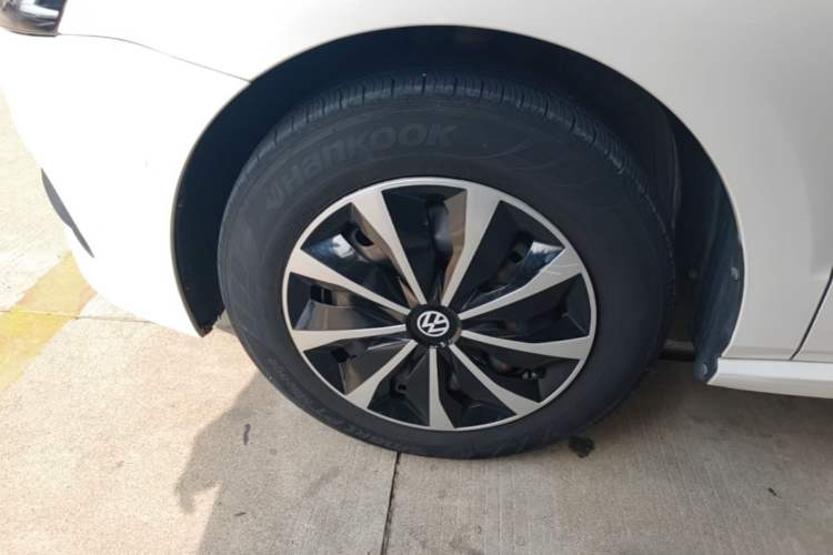Used Volkswagen Polo 2018 1.5L Automatic Advanced Driving Model Left Front Wheel Hub