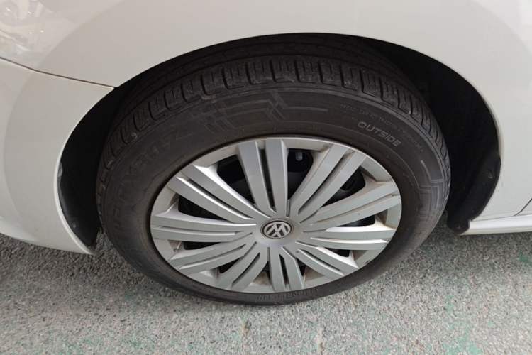 Used Volkswagen Polo 2018 1.5L Automatic Enjoyment Model Left Front Wheel Hub